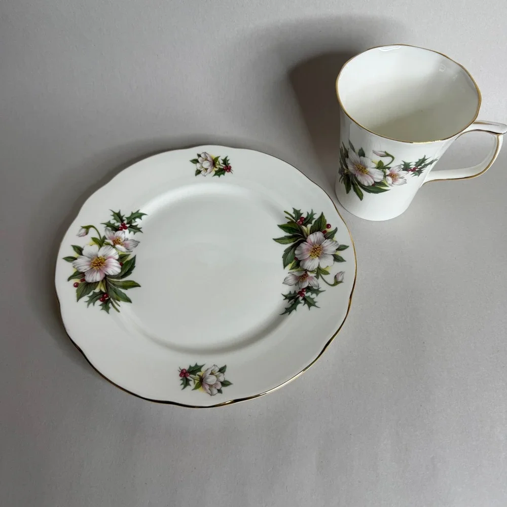 Duchess Fine Bone China Floral Mug and‎ Plate Set Made in England Gold Rim